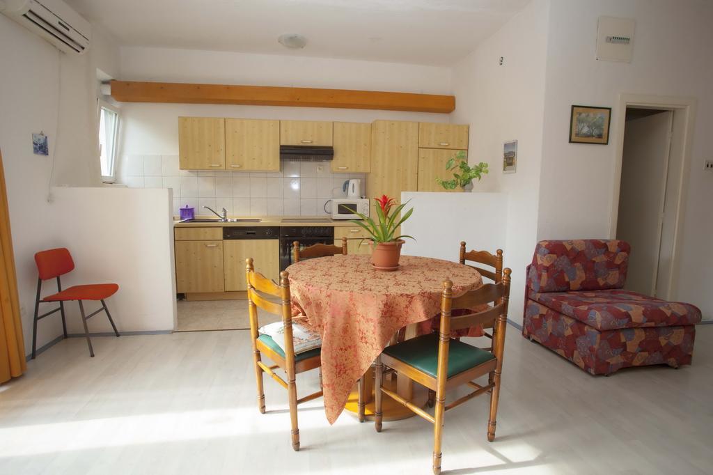 Apartments Dino Makarska Exterior foto